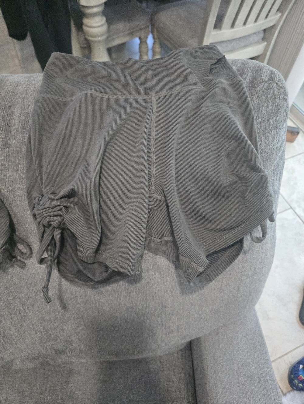 flag nor fail Black Ruched Active Shorts - Picture 2 of 5
